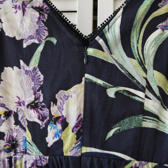 Club Monaco Size 2 Floral Sohrab Jumpsuit | Size 2 - Picture 6 of 10